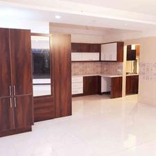 آپارتمان 160 متری تک واحدی سه خواب با مستر در خیابان هراز