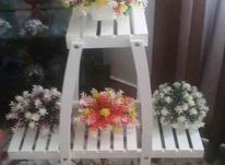 گلدون سفید پله ای با 7 تا دونه گل مصنوعی در شیپور-عکس کوچک