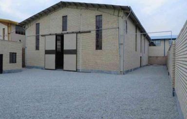 سوله صنعتی 800 متری در بر اصلی جاده نظامی