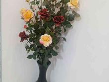گل مصنوعی رز بزرگ همراه با گلدان چوبی صنایع دستی در شیپور