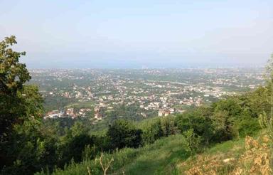 زمین مسکونی 31000 متر با چشم انداز ابدی