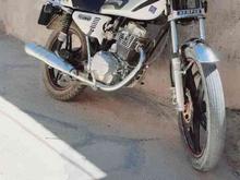 موتور سیکلت به پر بسیار تمیز در شیپور