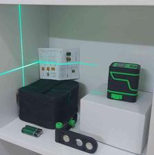 تراز لیزری نور سبز دوخط تراز لیزری نور قرمز