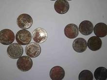 تعدادی سکه های قدیمی در شیپور