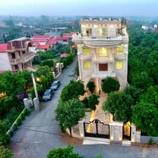 ابر ویلای 700 متری لاکچری درشهرک برند