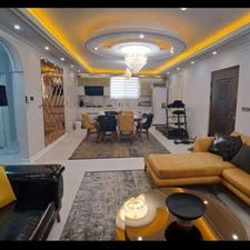 فروش ویلا 200 متر در مرکز شهر