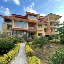 ویلا 760 متری چهار خواب استخردار با دید دریا