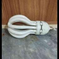 دو عدد لامپ کم مصرف