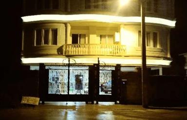 اجاره شبانه و رهن واحد 3 خوابه تمیز نزدیک به پلاژ شهرداری