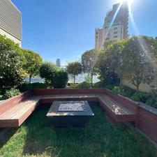 رهن کامل آپارتمان 330 متری در نیاوران