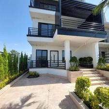 ویلا دید به دریا وجنگل شهرکی245متر