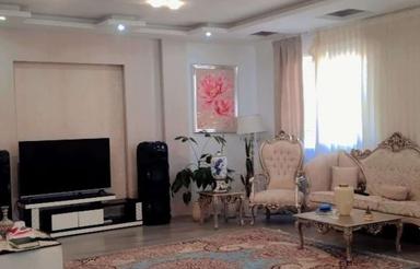 فروش ویلا 2 طبقه260 متر در گلسرخی