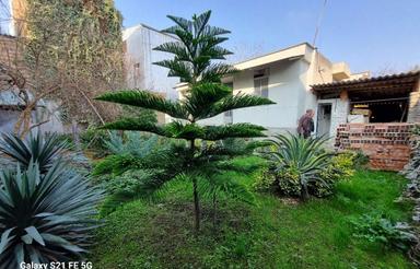 فروش خانه حیاط دار 510 متر زمین ، 200 متر بنا کوی اصحاب