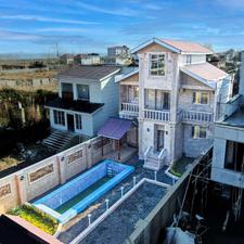 ویلااستخردار ساحلی باسند تک برگ 200متر