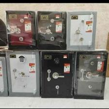 گاوصندوق مارکت