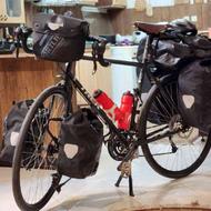 دوچرخه آمریکایی Trek 520 با تجهیزات کامل سفر تنه لارج