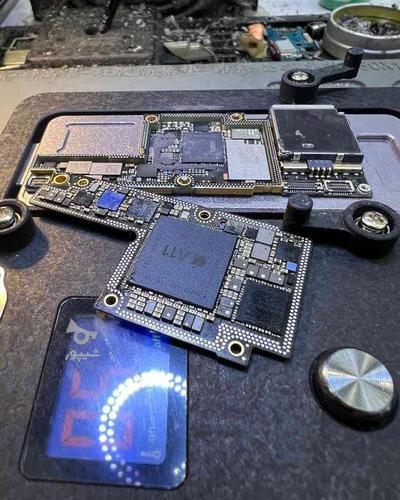 تعمیرات تخصصی موبایل LCD باطری