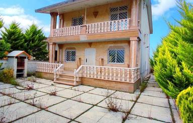 فروش ویلا 270 متر در جاده دریا شهرکی تهرانی نشین