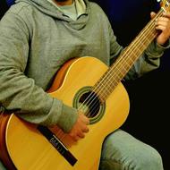 تدریس گیتار در محمدیه و قزوین در سبک پاپ و کلاسیک