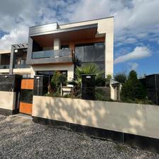 دوبلکس مدرن 280 متری استخر چهارفصل لوکیشن برند