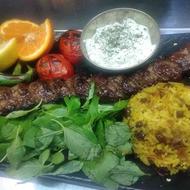 جویای کارسرآشپز غذاهایه ملل مسلط به کباب هایه عرب وترکیه