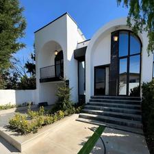 ویلا نیم پیلوت مدرن 220 متری