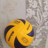 توپ والیبال MVA300