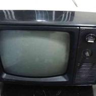 تلویزیون قدیمی سالم ای وی دار