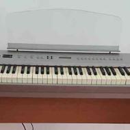 پیانو دیجیتال