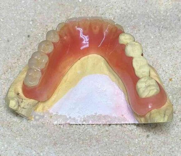 لابراتوار دندانسازی تبریزی