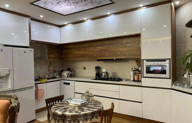 فروش آپارتمان شیک بازسازی شده 103 متر در شیخ بهایی