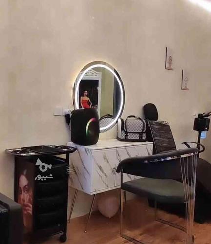 اجاره صندلی و آیینه آرایشگاه زنانه