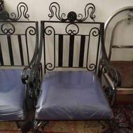 صندلی باغی آهنی و چرم نو