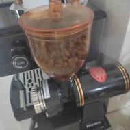 یک عدد دستگاه قهوه ساز مباشی نیمه صنعتی وآسیاب