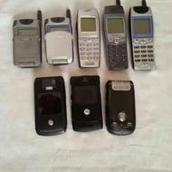 تعدادی موبایل قدیمی