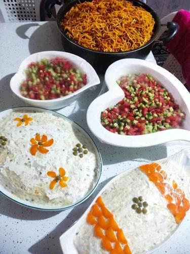 سفارش انواع غذا سنتی یا فست فود وکیک و شیرینی برای مراسم‌شما
