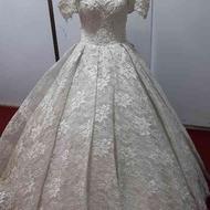 فروش فوری تعدادی لباس عروس