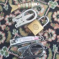 قفل و قیچی چاقو وسایل شخصی قفل قدیمی