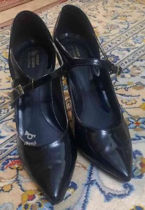 کفش مجلسی ورنی مشکی سایز 40 در گروه خرید و فروش لوازم شخصی در تهران در شیپور-عکس1