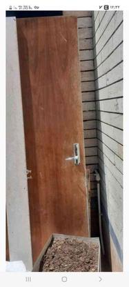 یک عدد درب بدون چهار چوب . با قفل و دستگیره سالم در گروه خرید و فروش لوازم خانگی در فارس در شیپور-عکس1