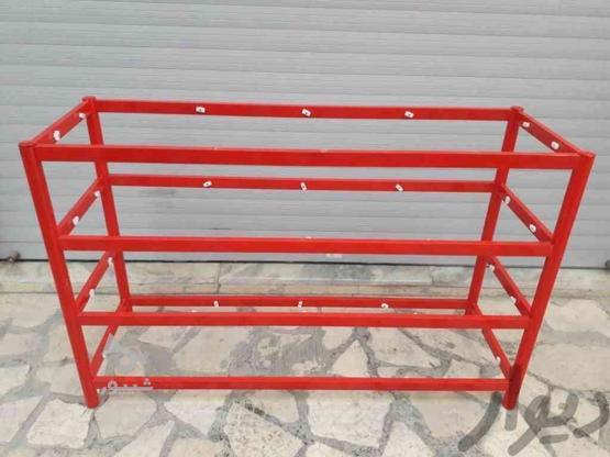 ویترین فلزی قرمز چهار طبقه دو متری با شیشه 6 میل در گروه خرید و فروش صنعتی، اداری و تجاری در کرمان در شیپور-عکس1
