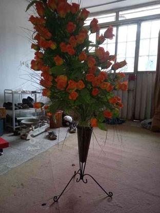 گلدان مصنوعی همراه گل رز در گروه خرید و فروش لوازم خانگی در آذربایجان غربی در شیپور-عکس1