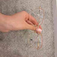 عینک فلزی با کیفیت در تخفیف