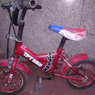 دوچرخه 12 سالم قرمز رنگ مارک BMX
