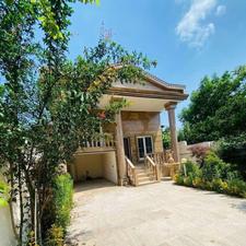 ویلا نیم پیلوت سند ششدانگ حیاط سرسبز خوش نشین