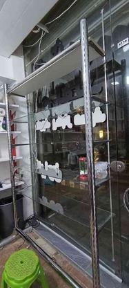 ویترین شیشه ای پنج طبقه مغازه در گروه خرید و فروش صنعتی، اداری و تجاری در آذربایجان شرقی در شیپور-عکس1