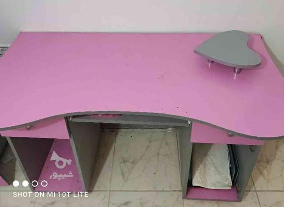 یه میز تحریر رنگ صورتی بزرگ و جا دار در گروه خرید و فروش لوازم خانگی در البرز در شیپور-عکس1