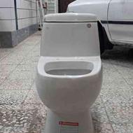 توالت فرنگی گلسار مدل پارمیس درحد نو