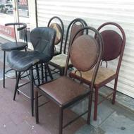 6 عدد صندلی فلزی تمیز و نو