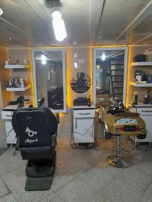 ویترین آرایشگاه مردانه در گروه خرید و فروش صنعتی، اداری و تجاری در تهران در شیپور-عکس1